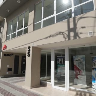 Vista exterior del hall de ingreso